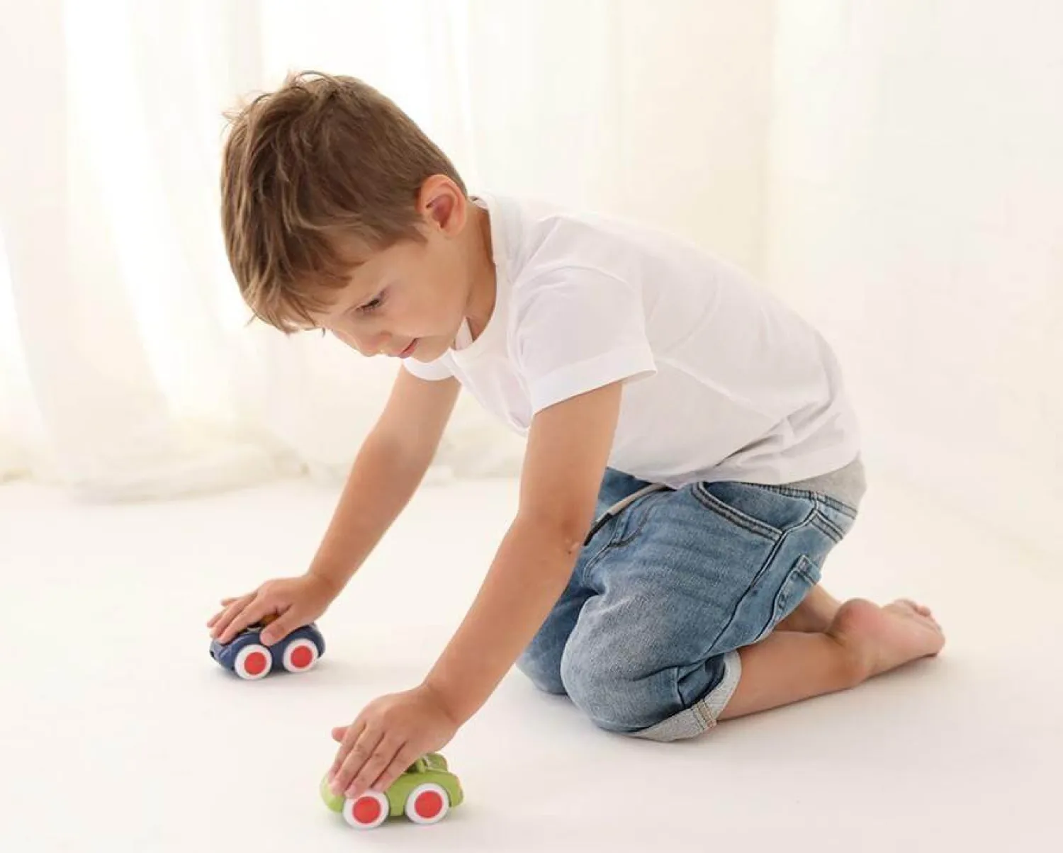 TOLO Bio Baby auto sportowe 6m+