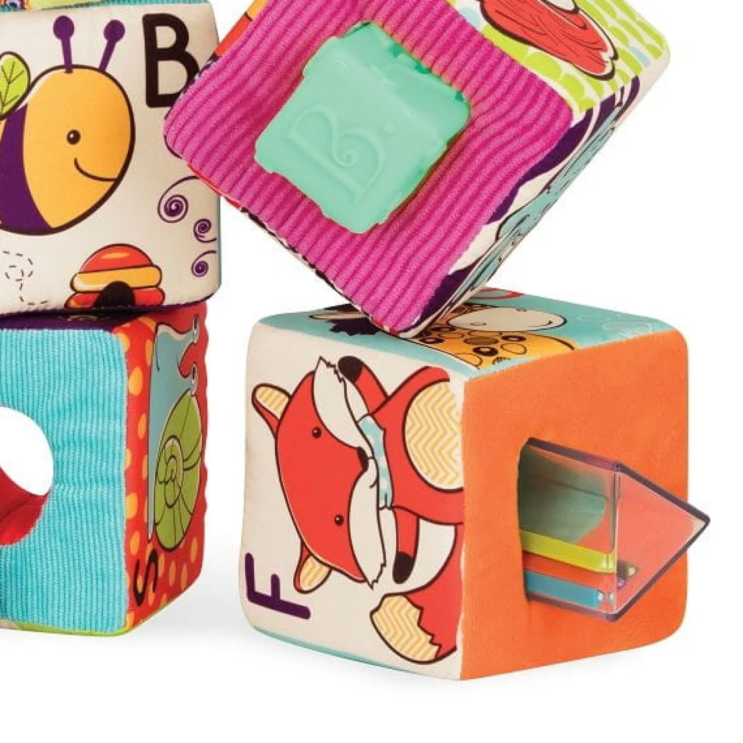B.Toys Block Party – klocki materiałowe z sorterami