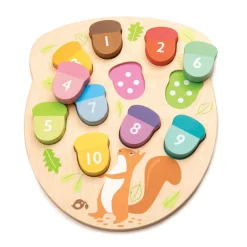 Tender Leaf Toys Drewniana zabawka - Wiewiórka i liczenie żołędzi