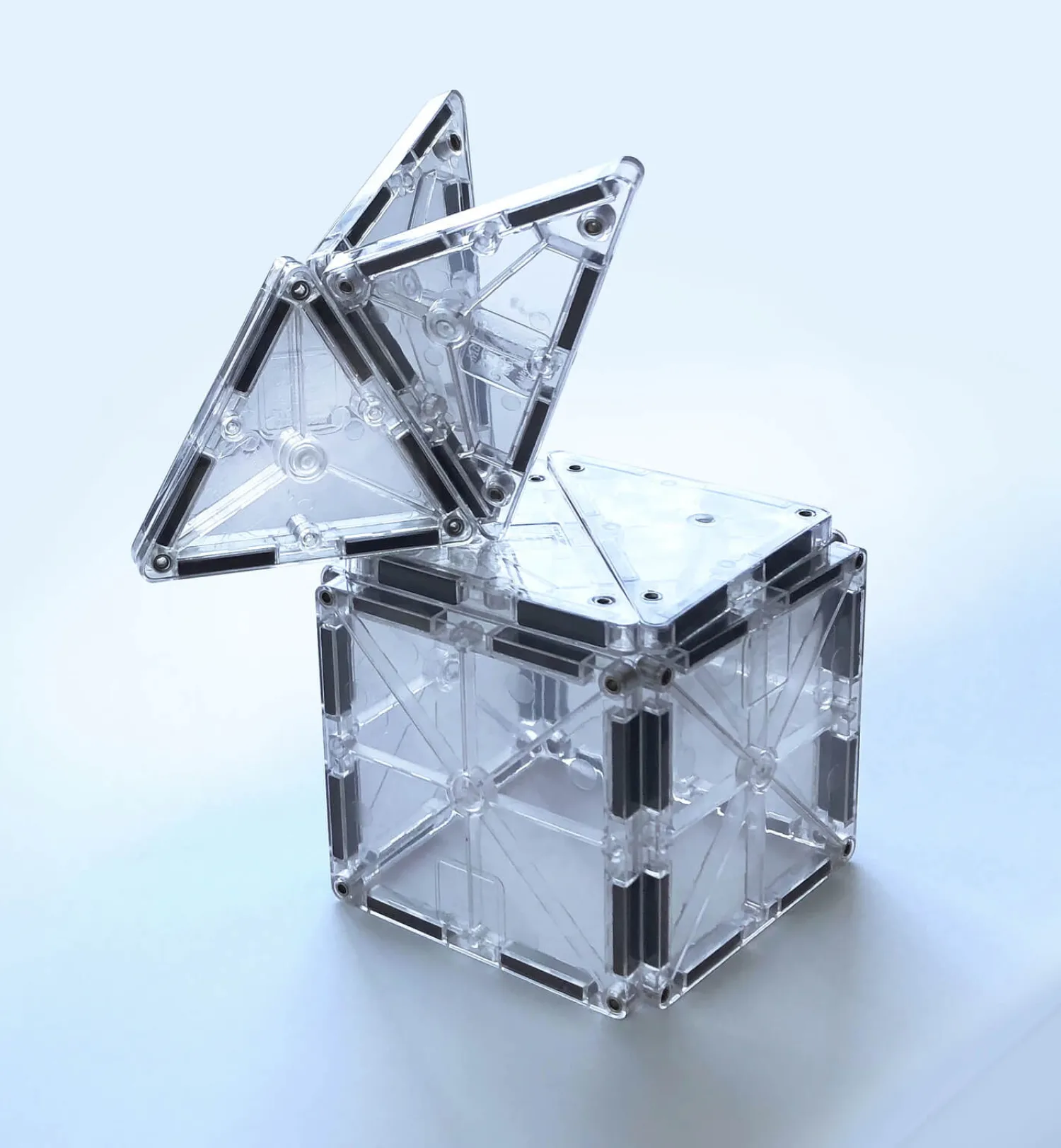 Magna-Tiles Klocki magnetyczne ICE 16 el.
