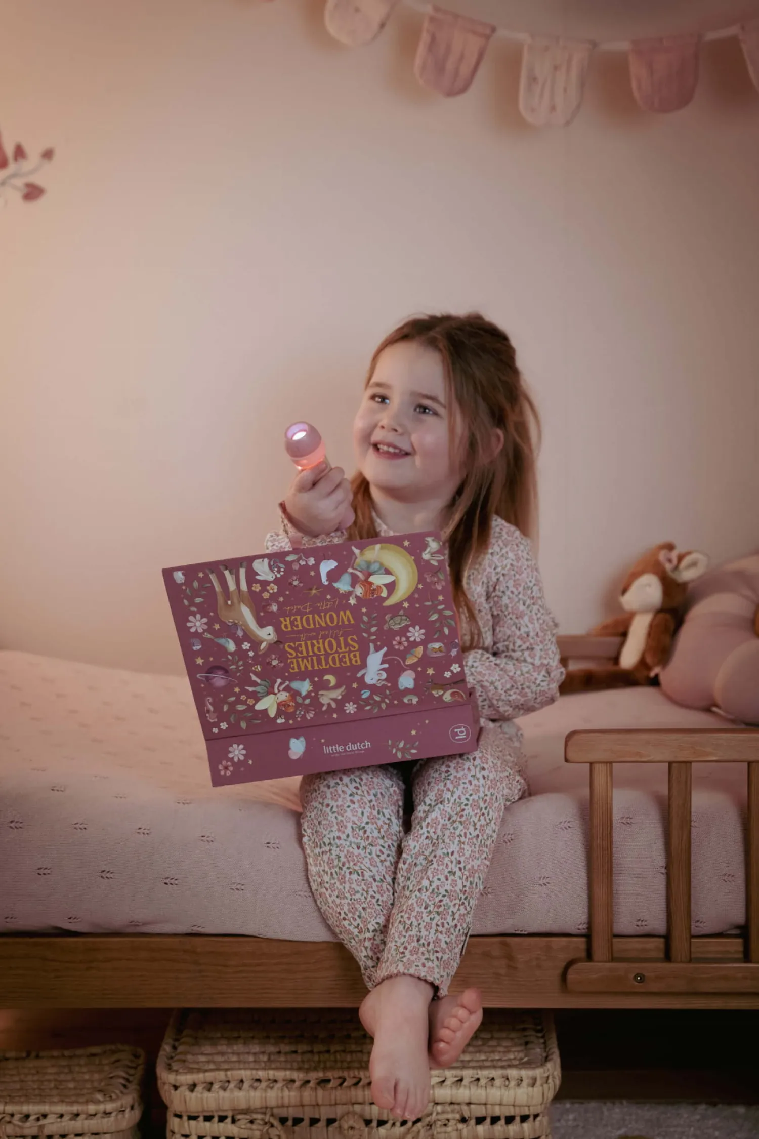 Little Dutch Latarka projektor z bajkami Róż