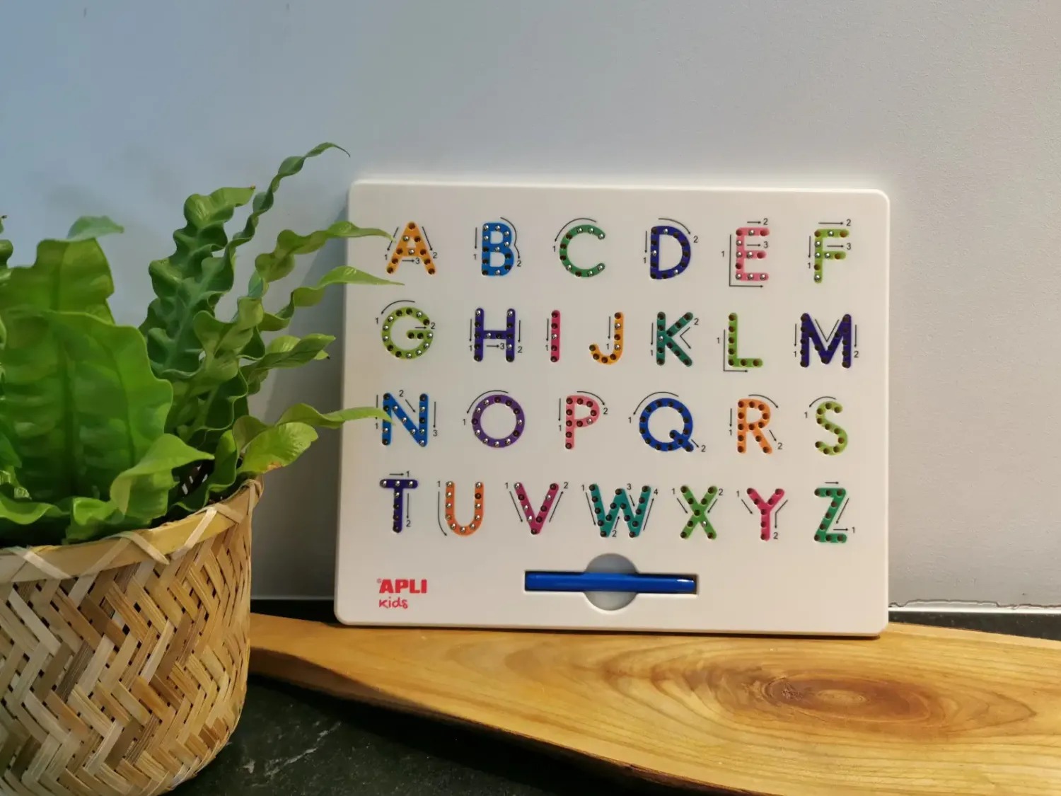 Apli Kids Magnetyczna tablica - Litery ABC