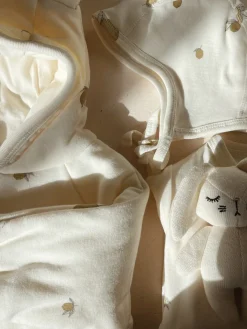 Konges slojd Przytulanka sensoryczna Mini Króliczek - off white