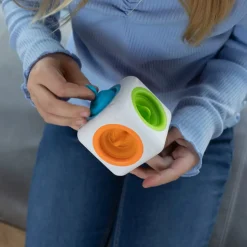 Fat Brain Toys Sensokostka Tugl