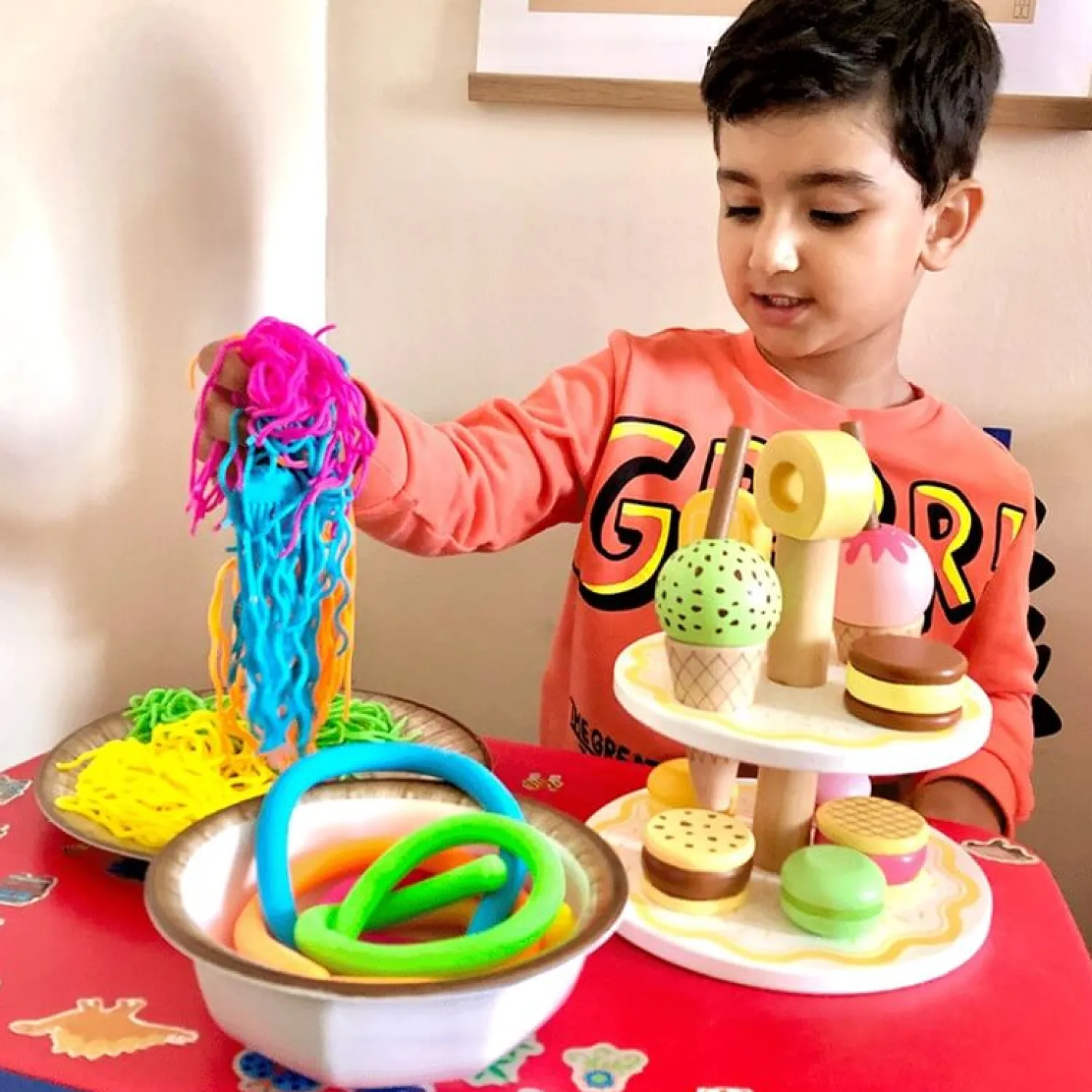 Schylling Sensoryczny gniotek - Ramen Noodlies