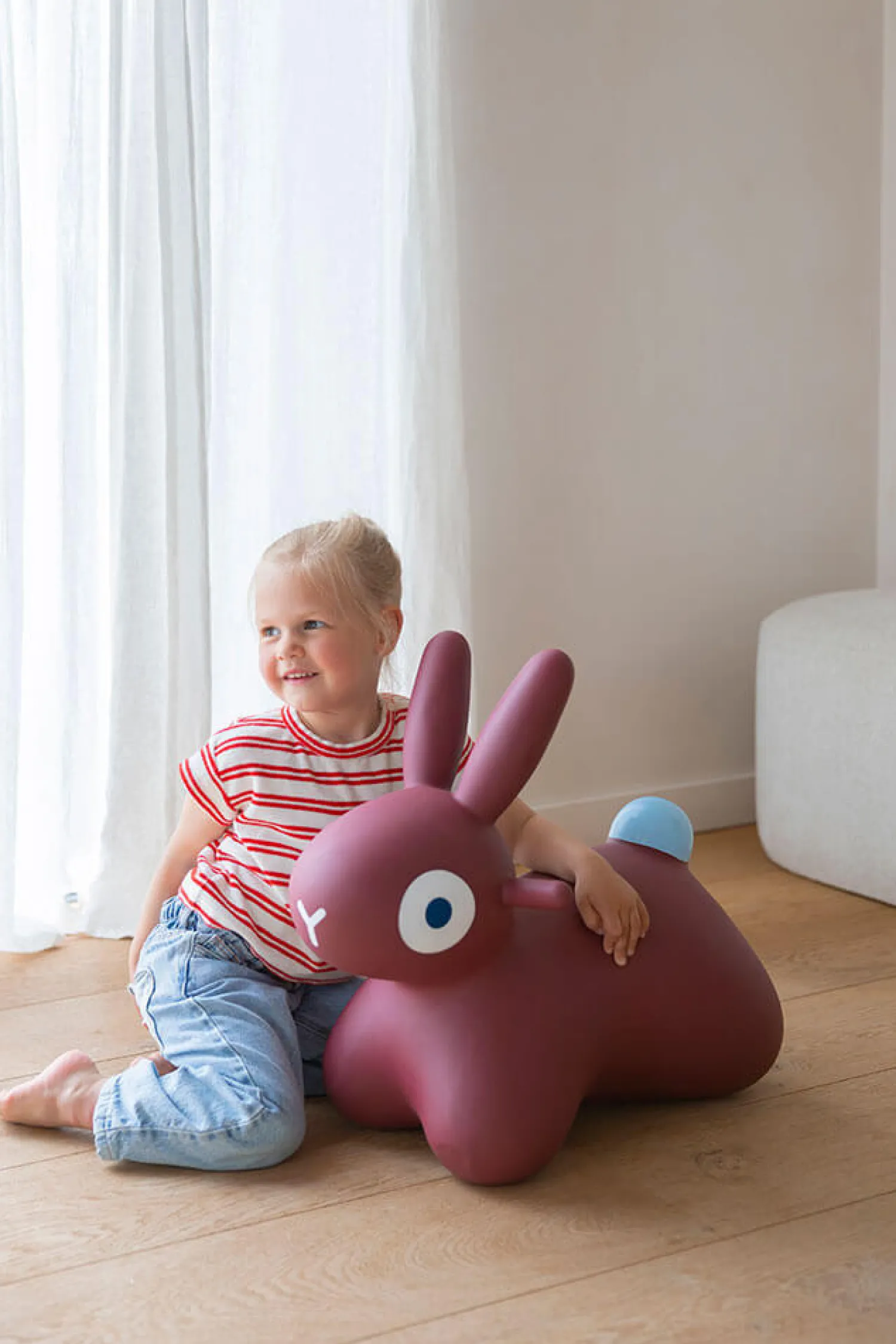 QUUT Skoczek Hoppi Bunny - Burgundy