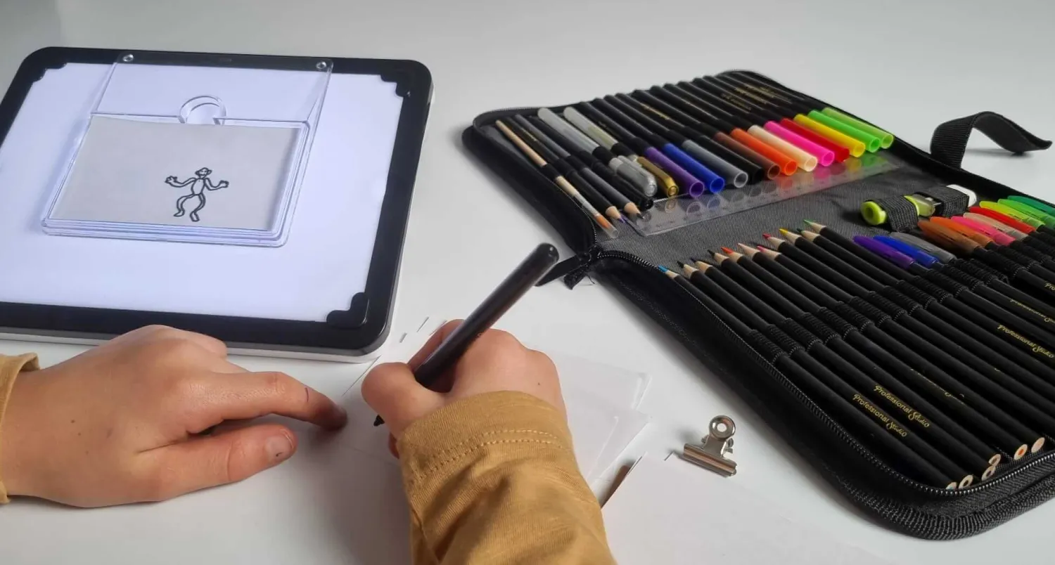 Buki Tablet 3 w 1 z podświetleniem