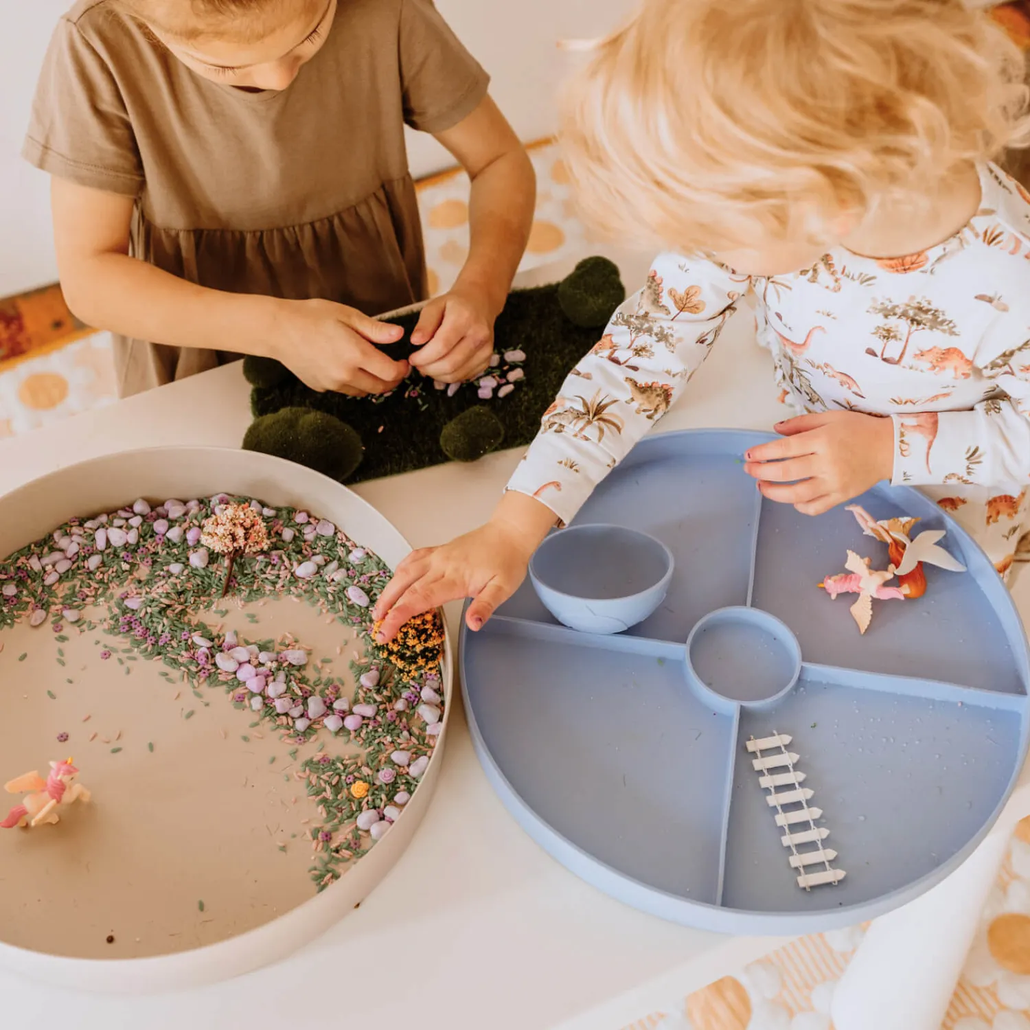 Jellystone Tacka sensoryczna Play Tray 2w1 - Soft Blue