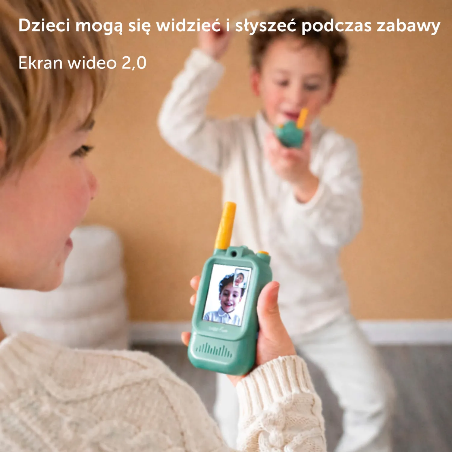 Zazu Walkie Talkie Fun Video - Sage